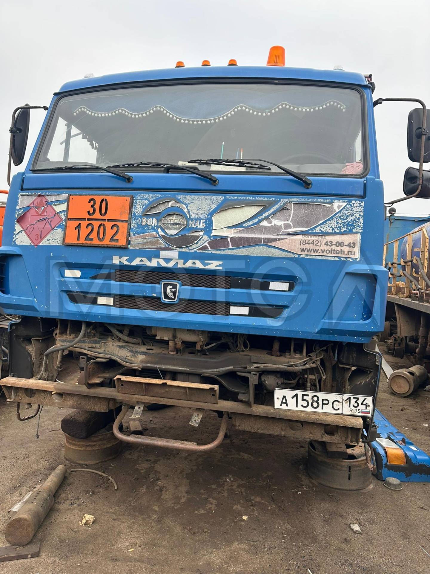 Автотопливозаправщик КАМАЗ 43118-24, 2013 года