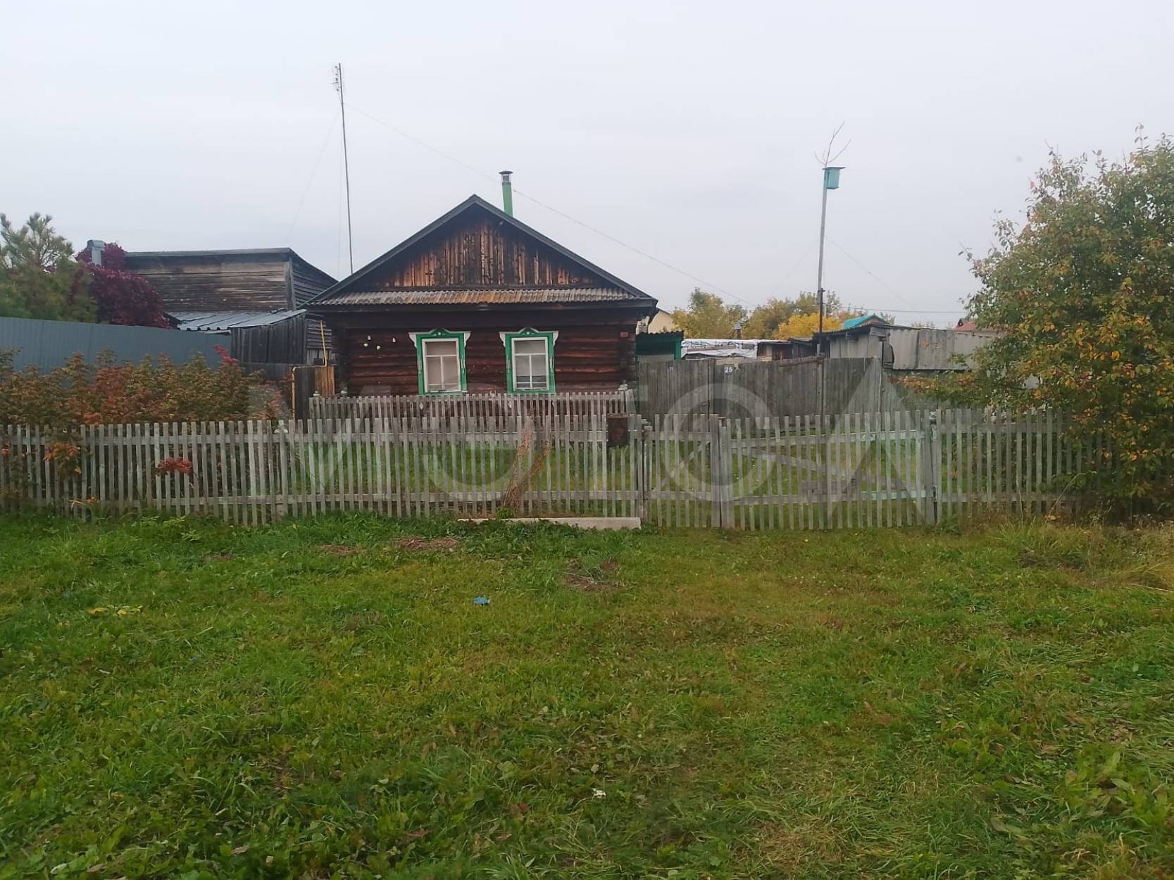 Дом 35 кв.м. и земельный участок 977 кв.м. в Тюменской обл.