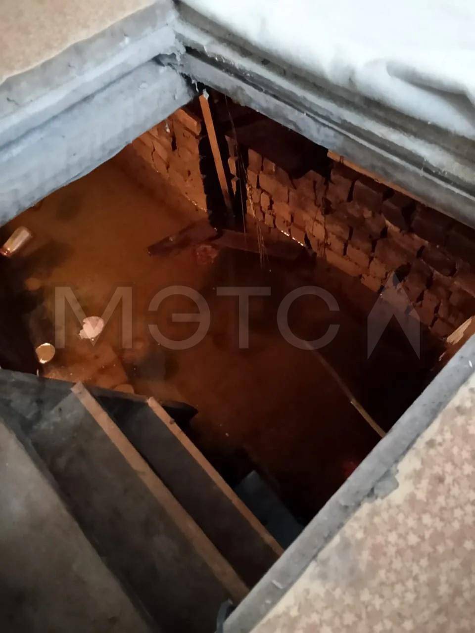 Доля дома и доля земельного участка в Псковской обл.