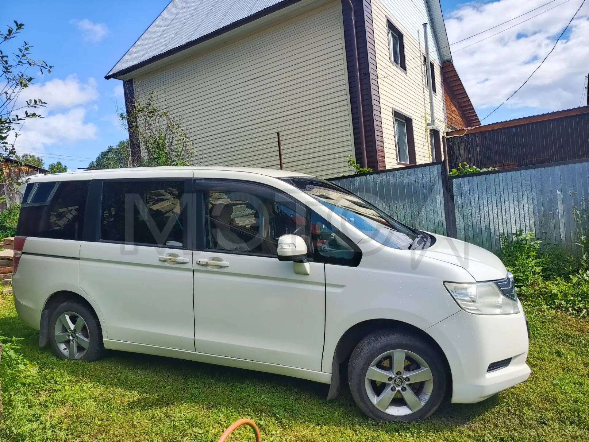 Honda Stepwgn, 2012 года, 150 лс