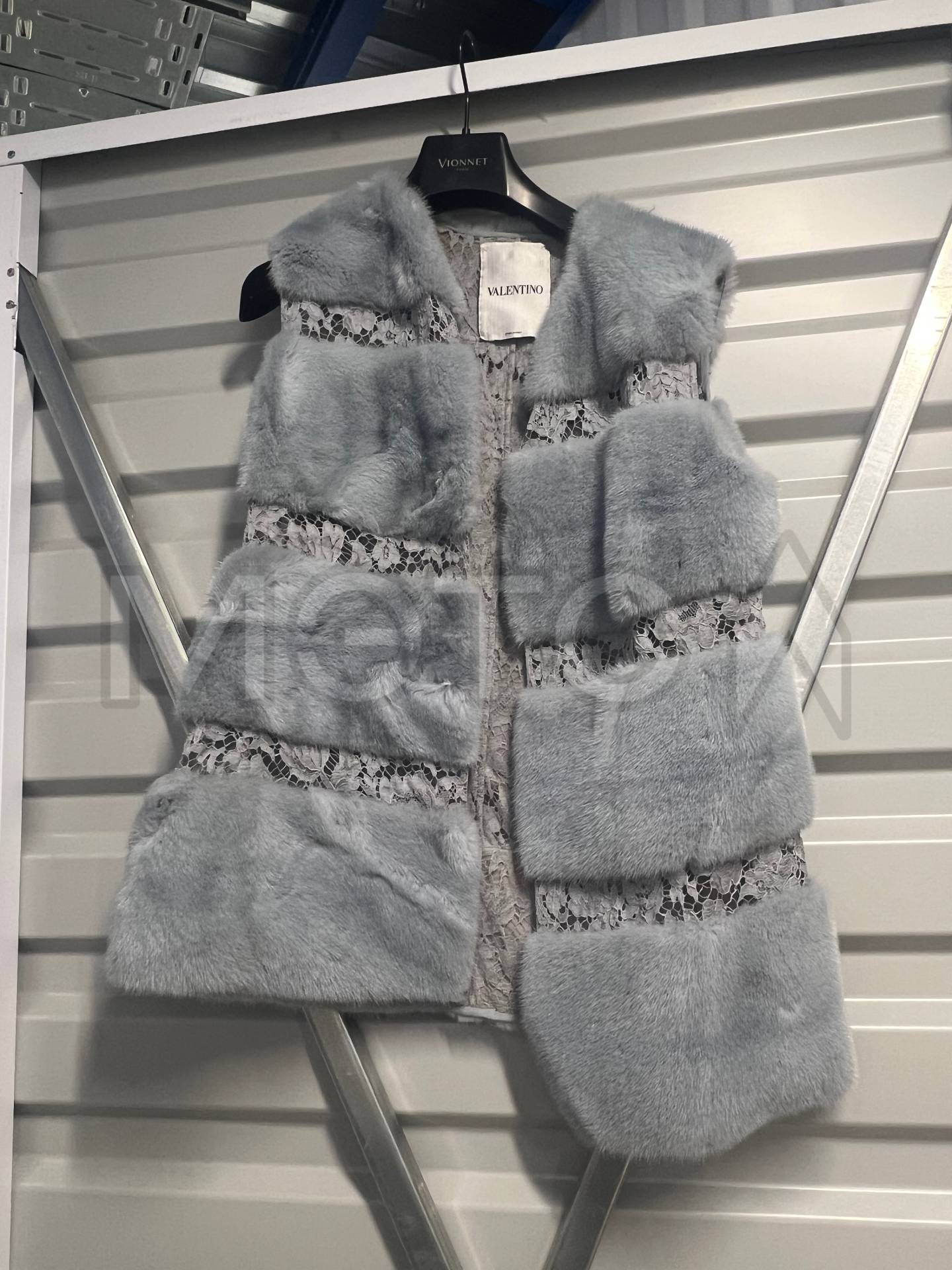 Жилетка Valentino