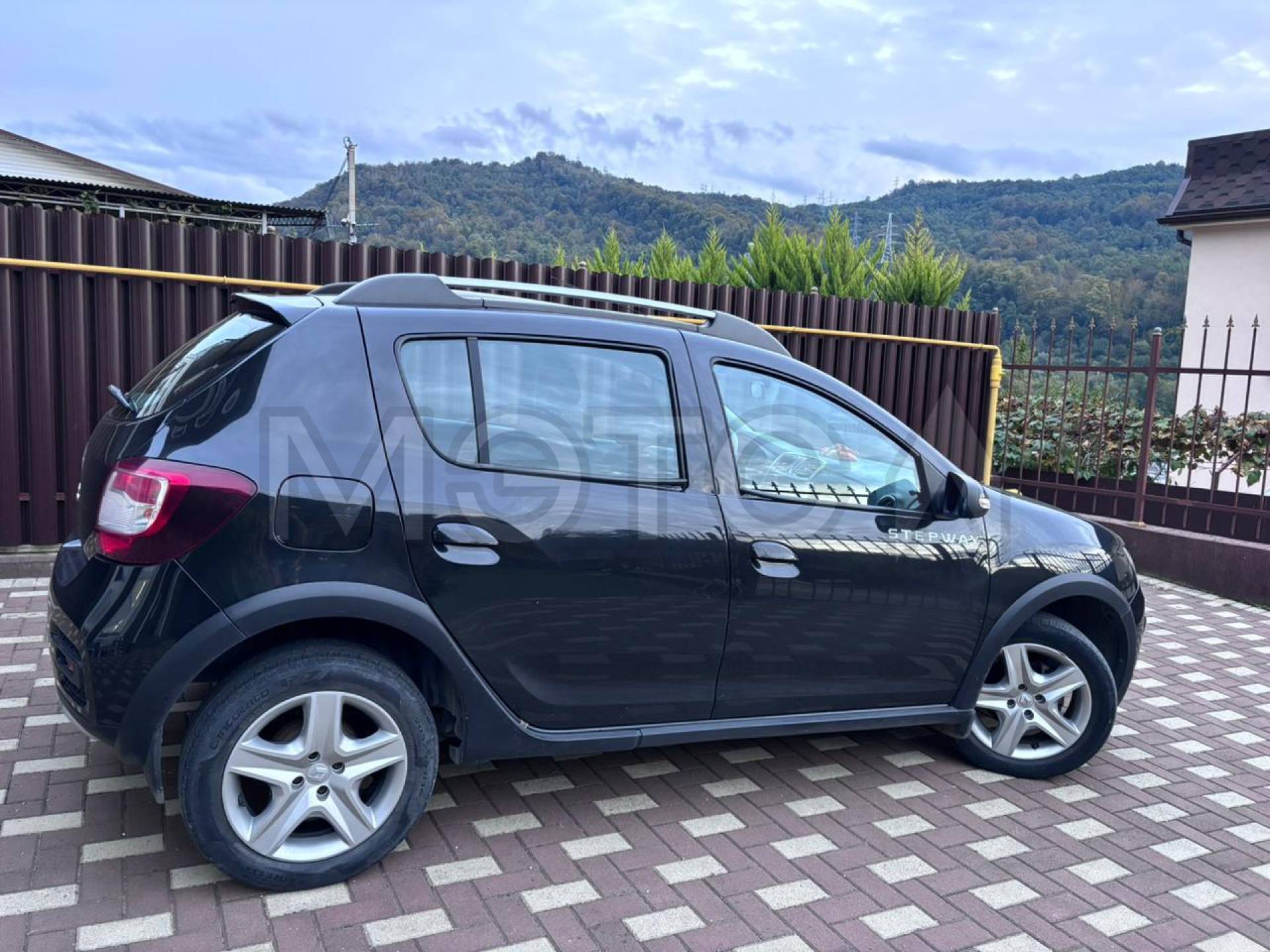 Renault Sandero, 2016 года, 102 лс, 333000 км