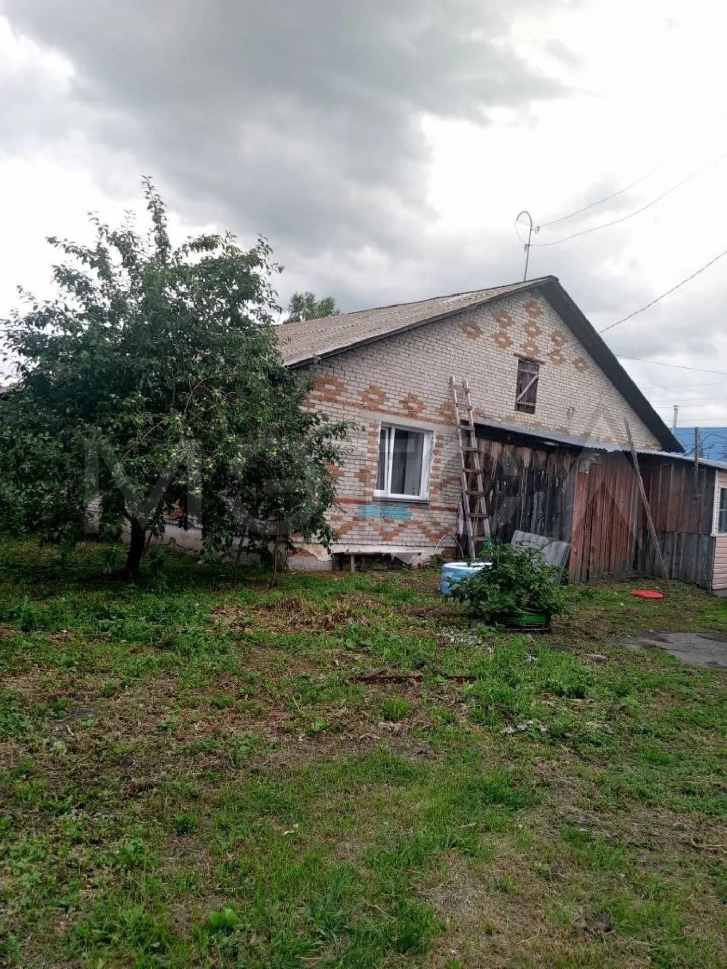 Дом, 60.6 кв.м и земельный участок, 50 кв.м Алтайском крае