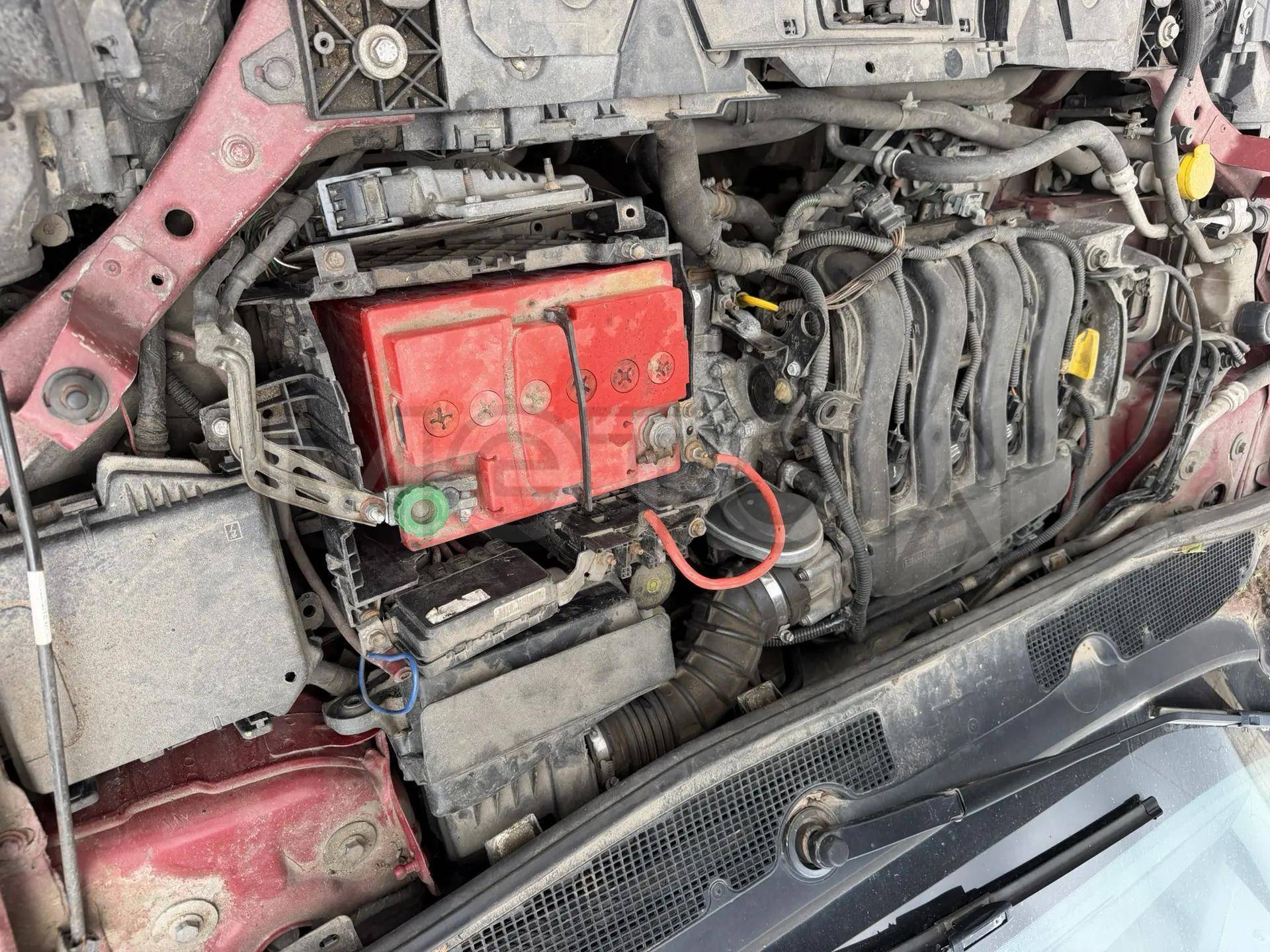 Renault Fluence, 2010 года, 106 лс, 273600 км, АКПП