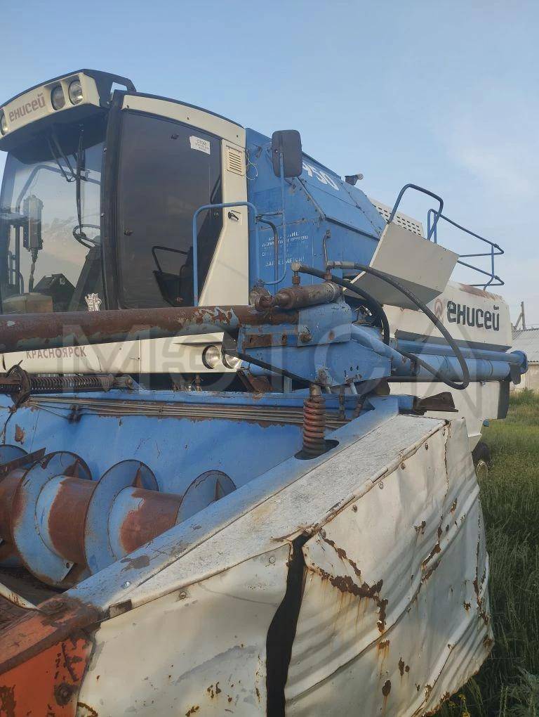 Комбайн зерноуборочный Енисей КЗС-950, 2005 года