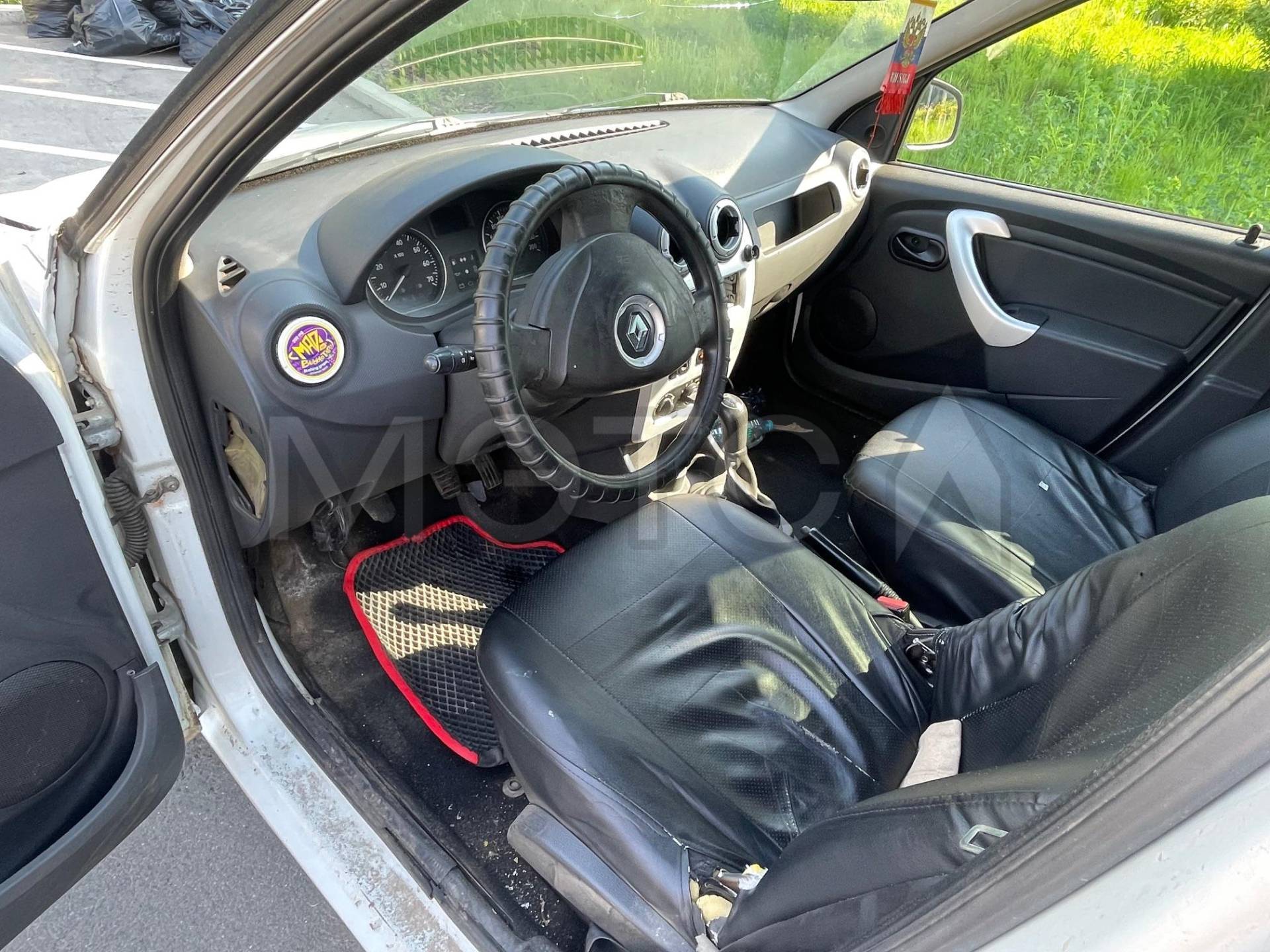 Renault Logan, 2013 года, 75 лс, 382670 км