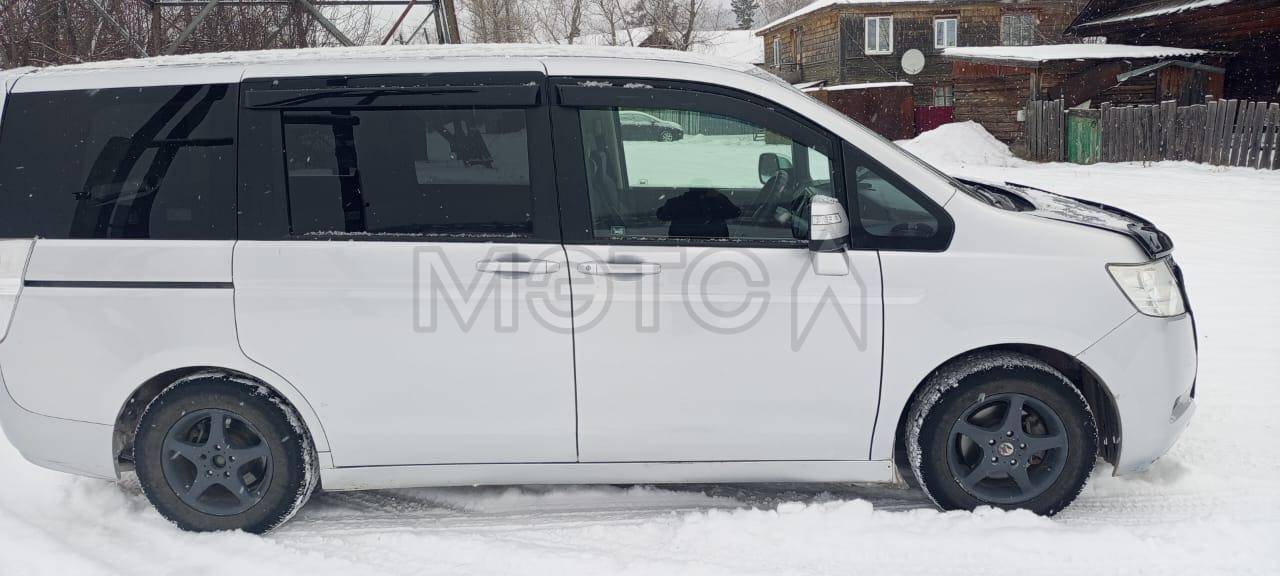 Honda Stepwgn, 2011 года, 150 лс, 193942 км, полный привод, АКПП