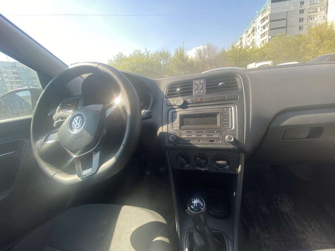 Volkswagen Polo, 2019 года, 90 лс