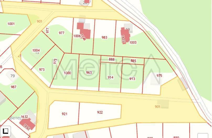 Земельные участки в Московской обл., 153 +/- 4 кв.м. и 669 +/- 9 кв.м.