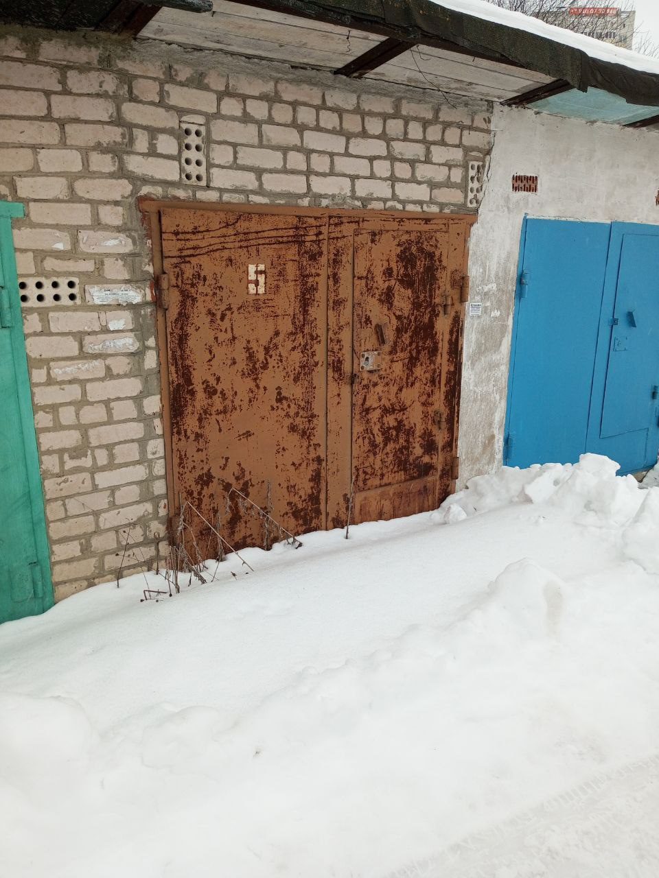 Гараж 7 кв.м и земельный участок 8 кв.м. в Орле
