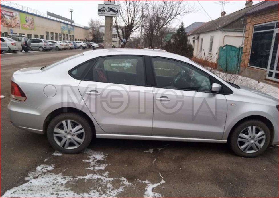 Volkswagen Polo, 2015 года, 110 лс