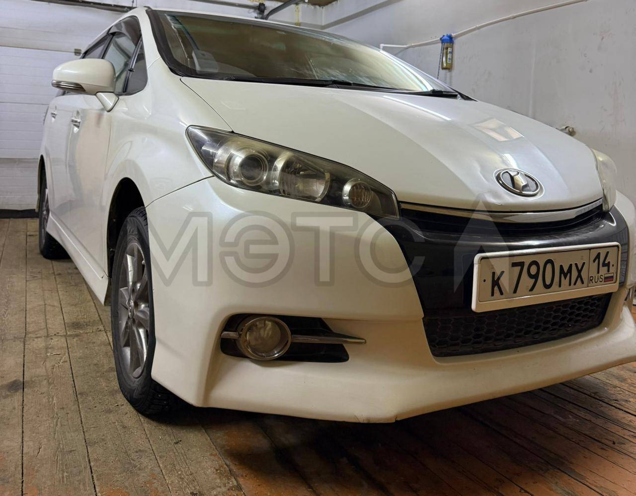 Toyota Wish, 2013 года, 130 лс, 150748 км, полный привод