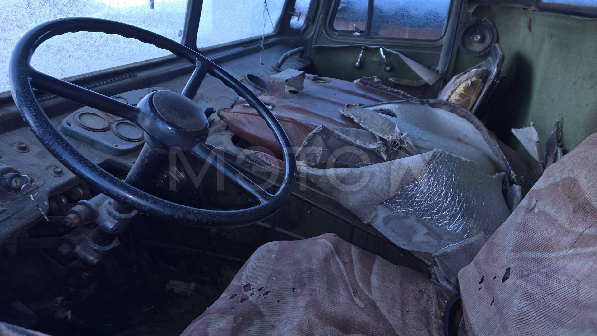 Автомобиль ГАЗ-66, 1977 года; Автомашина ЗИЛ-133 ГЯ, 1989 года; Автомашина ЗИЛ-133, 1987 года; Вагон лаборатория