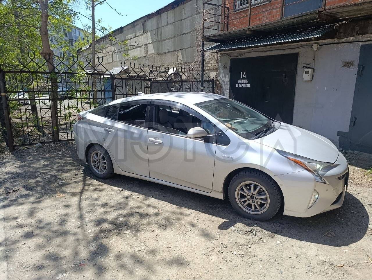 Toyota Prius, 2017 года, 97,9 лс, 300000 км, АКПП