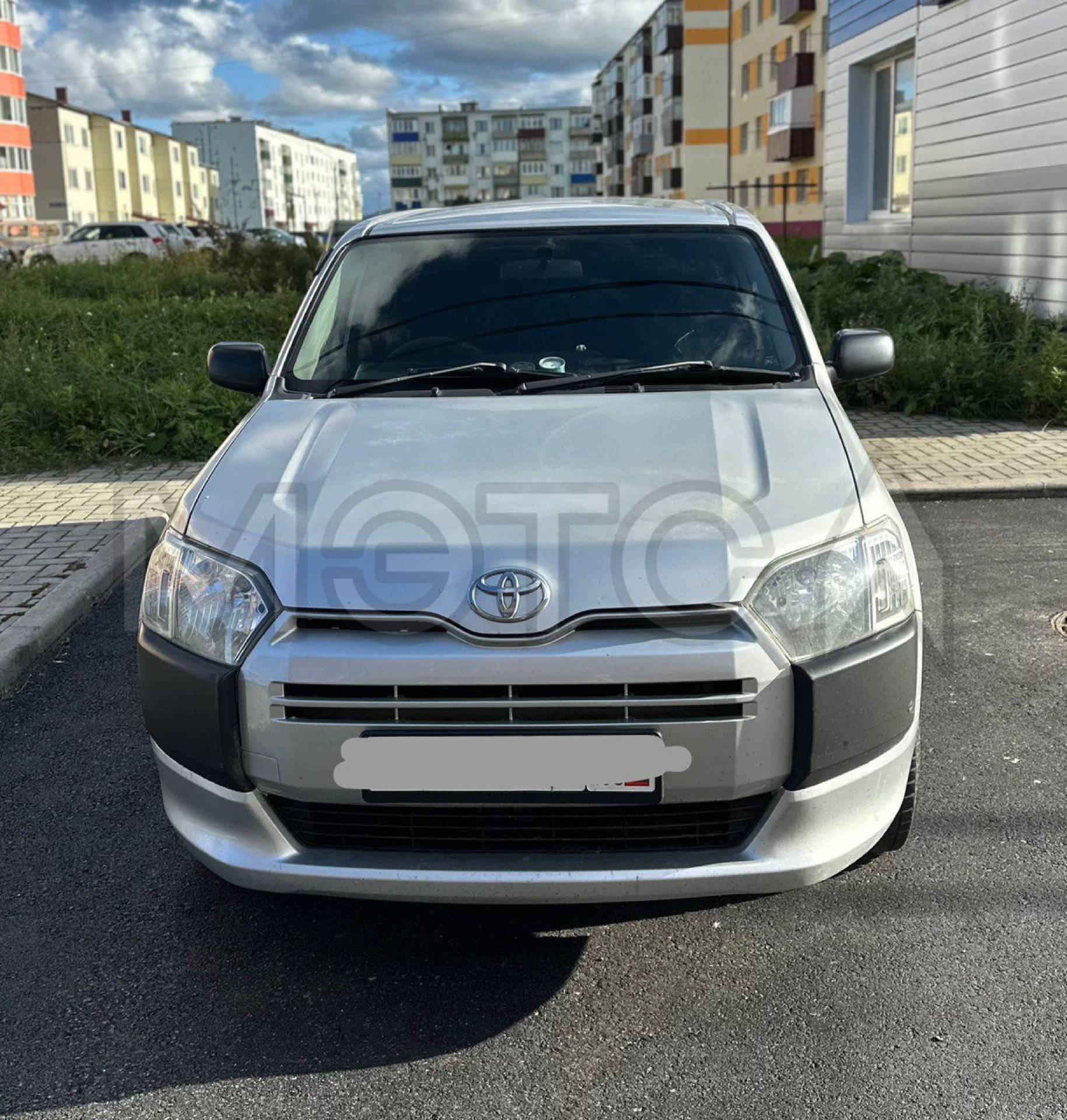 Toyota Probox, 2015 года, 103 лс, 180000 км