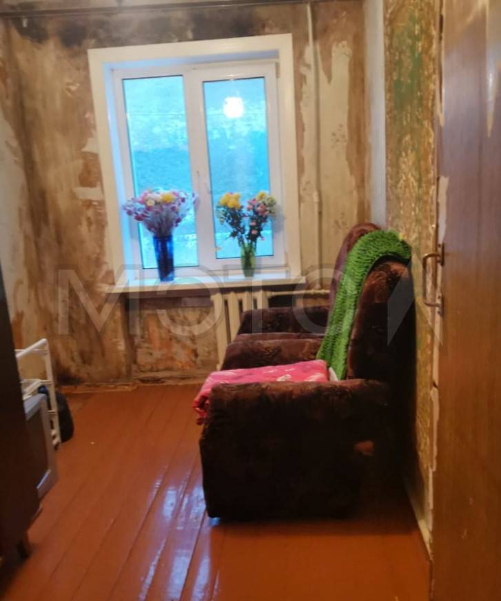 1/2 доля квартиры в Сахалинской обл.