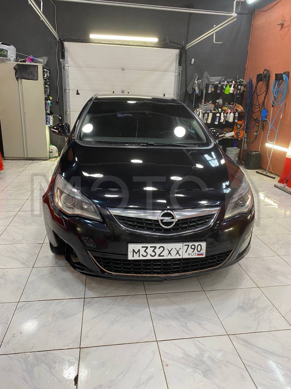 Opel Astra, 2010 года, 180 лс, 214993 км, АКПП