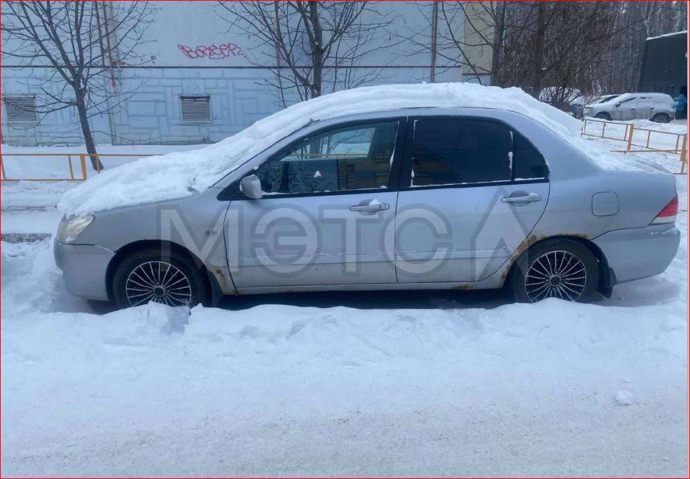 Mitsubishi Lancer, 2005 года, 98 лс