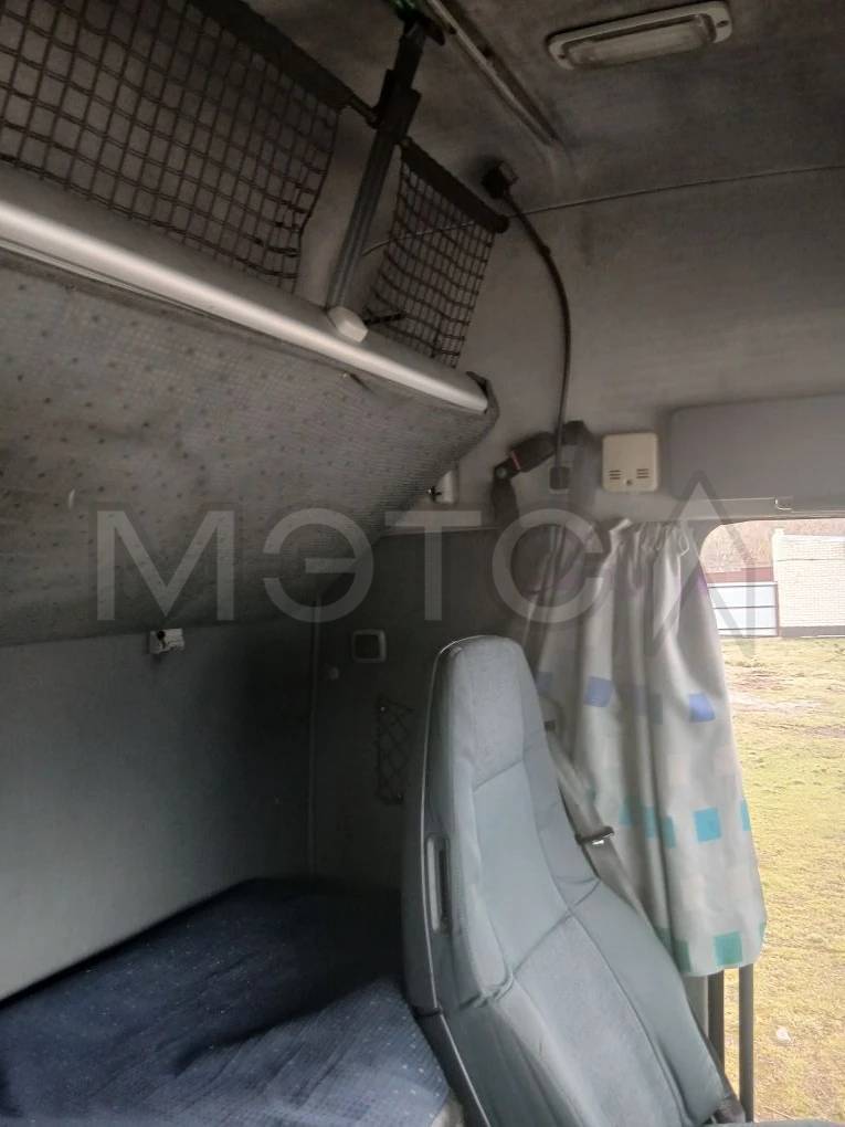 Грузовой тягач седельный VOLVO 174483, 2012 года