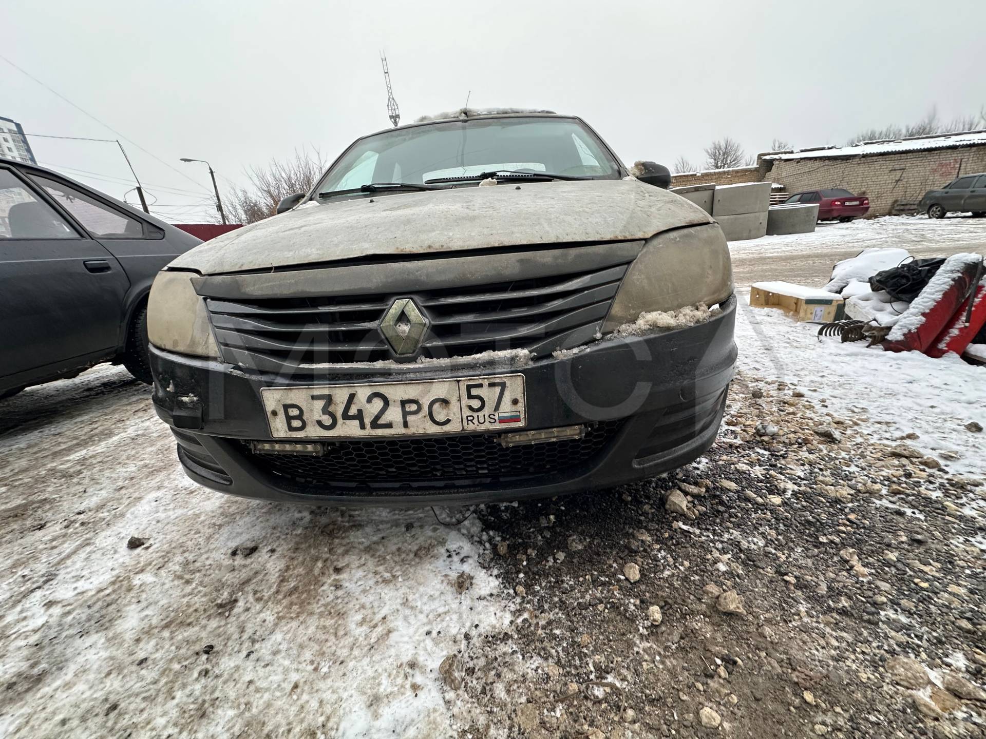 Renault Logan, 2011 года, 75 лс, 593001 км