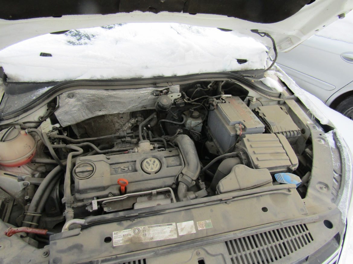 Volkswagen Tiguan, 2012 года, 122 лс