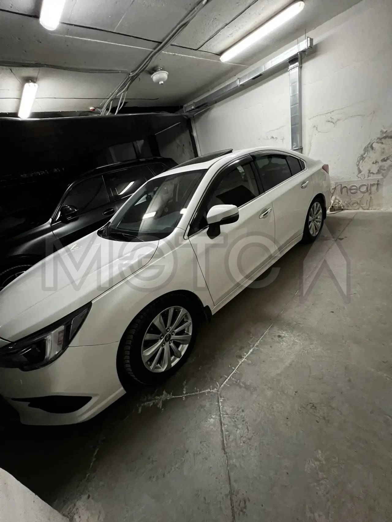 Subaru Legacy, 2018 года, 175 лс