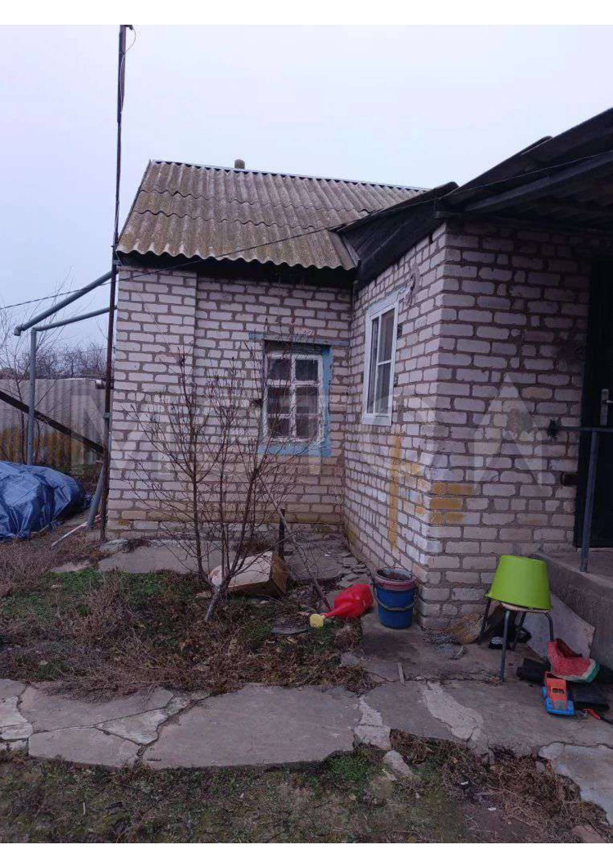 1/2 доля дома и 1/2 доля земельного участка в Астраханской обл.