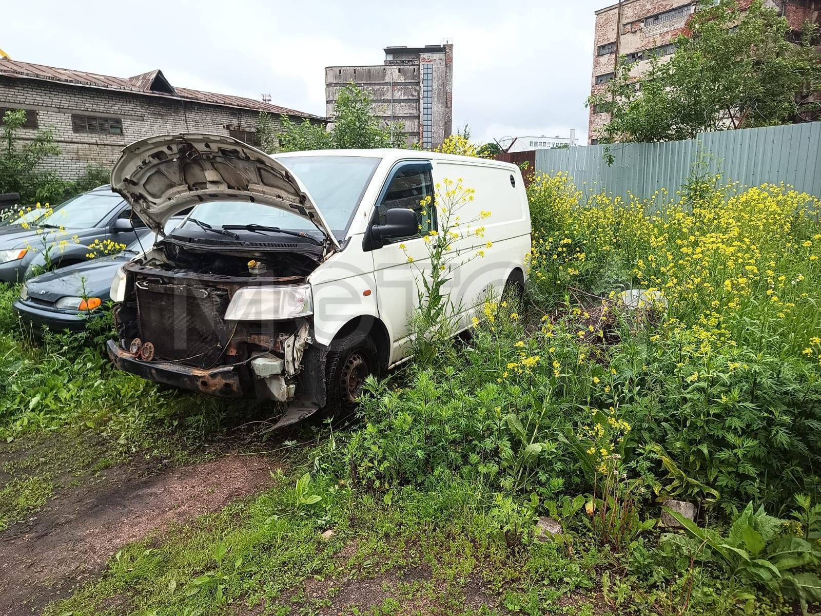 VOLKSWAGEN TRANSPORTER T5, 2003 года