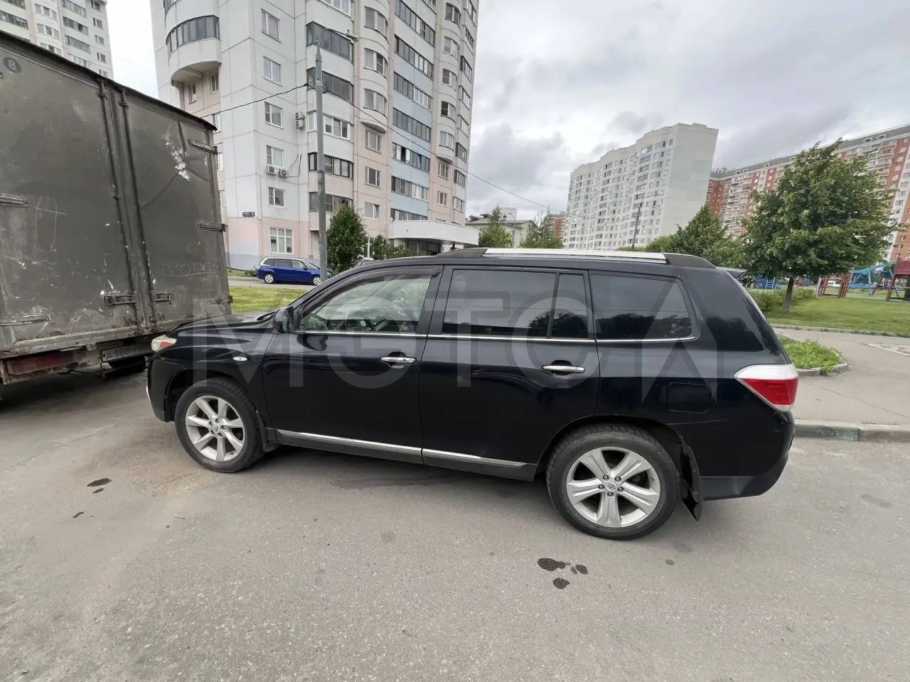Toyota Highlander, 2011 года, 273 лс, 300000 км, полный привод, АКПП