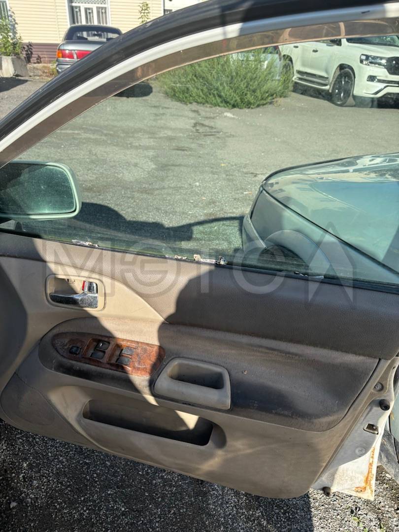 Mitsubishi Lancer, 2002 года, 100 лс, 300000 км, АКПП