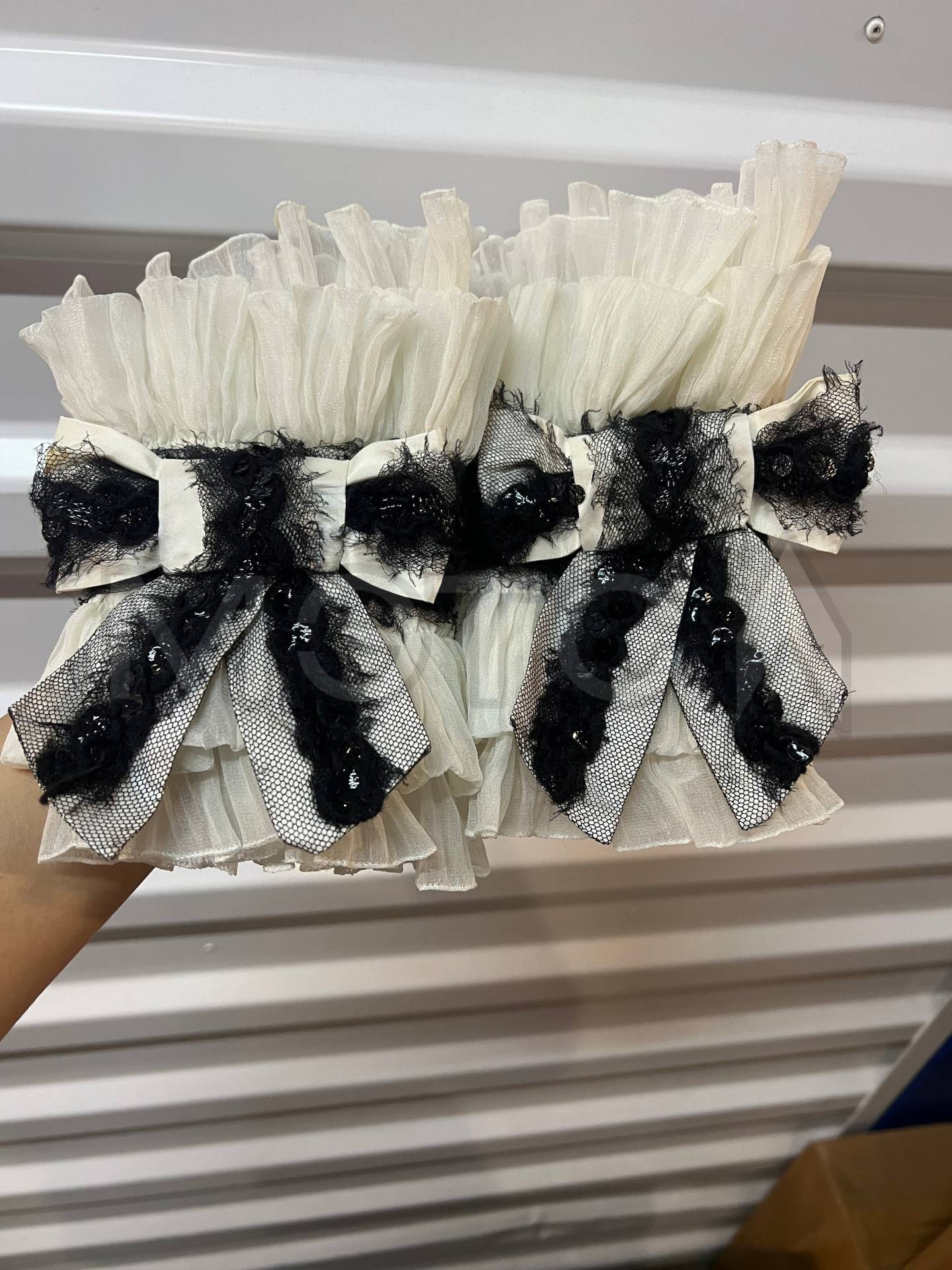 Нарукавники Chanel