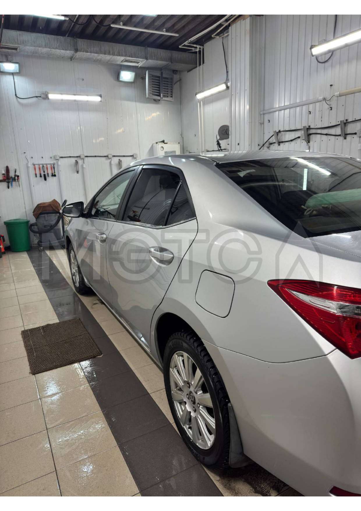 Toyota Corolla, 2015 года, 122 лс, 250000 км, АКПП