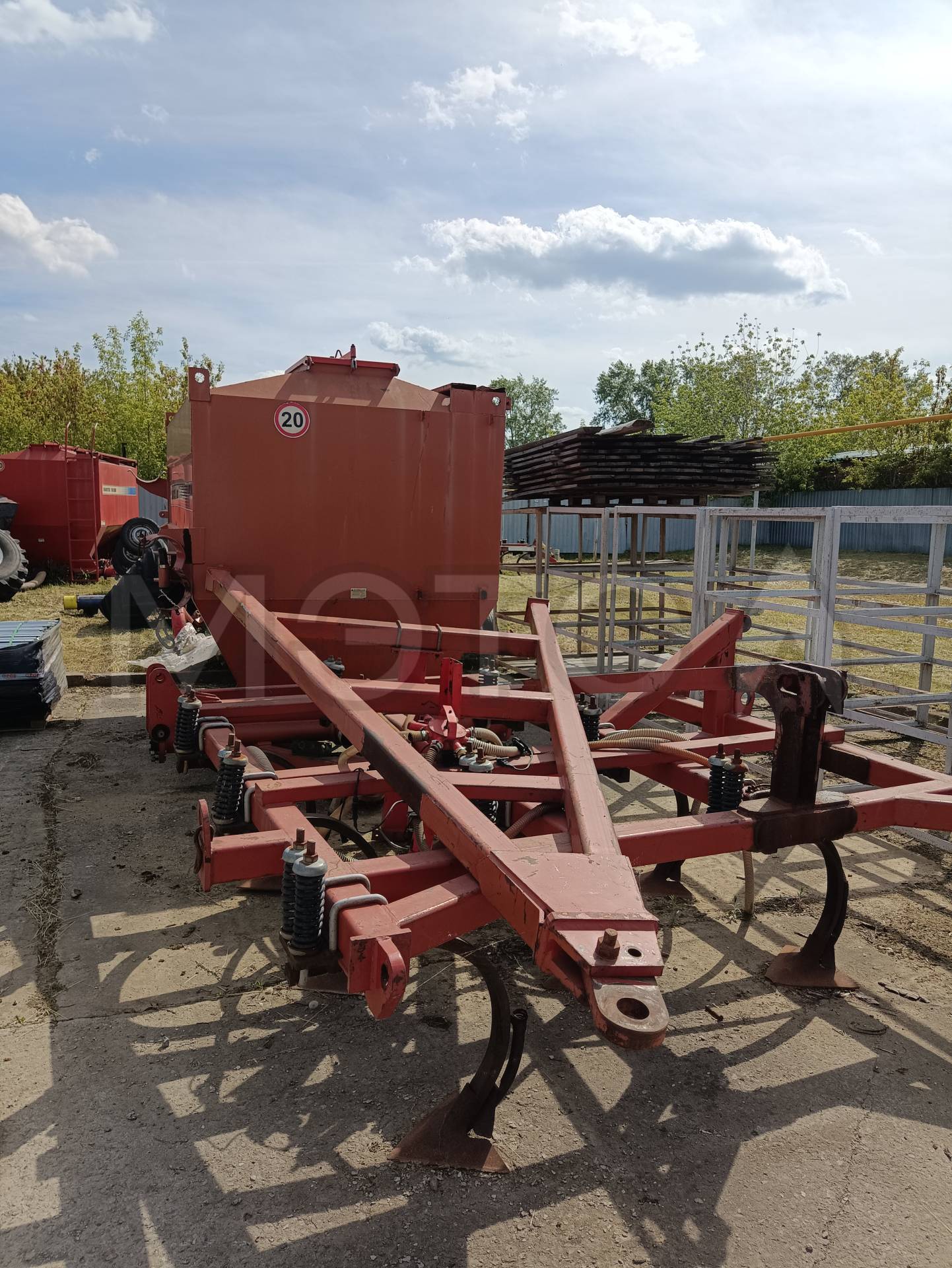 Пневматический посевной комплекс «Agrator-9800»