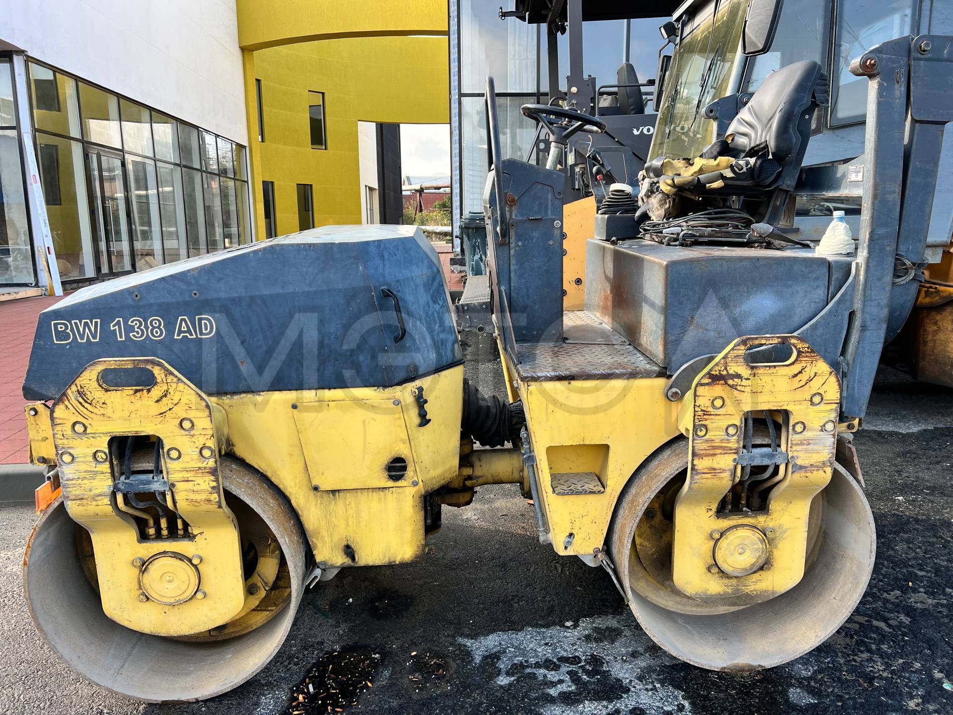 Каток двигатель Bomag BW 138 AD F3L2011 10067394, 2008 года