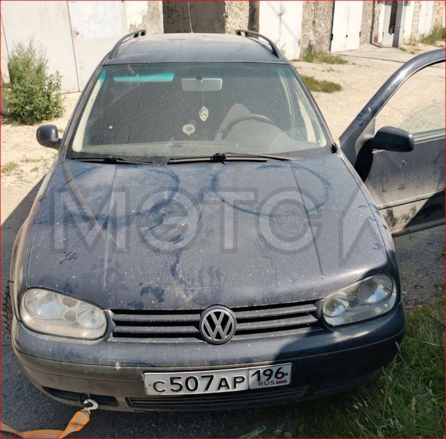Volkswagen Golf, 2000 года, 75 лс