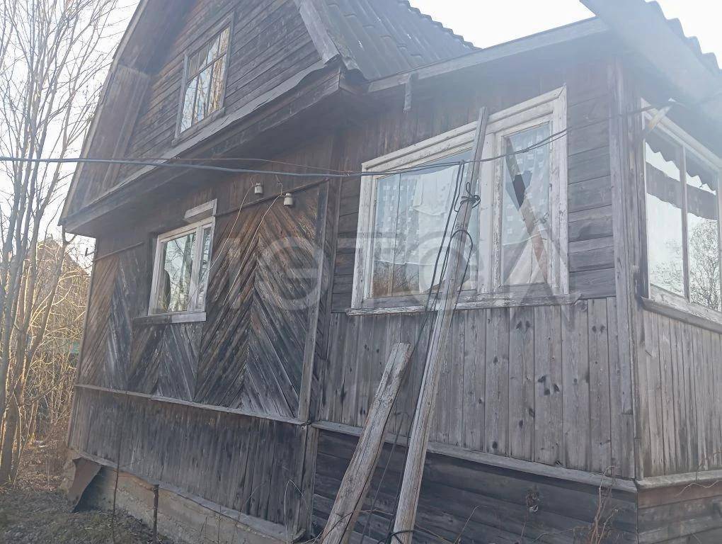 1/5 доля дома и 1/5 доля земельного участка в Тверской обл.