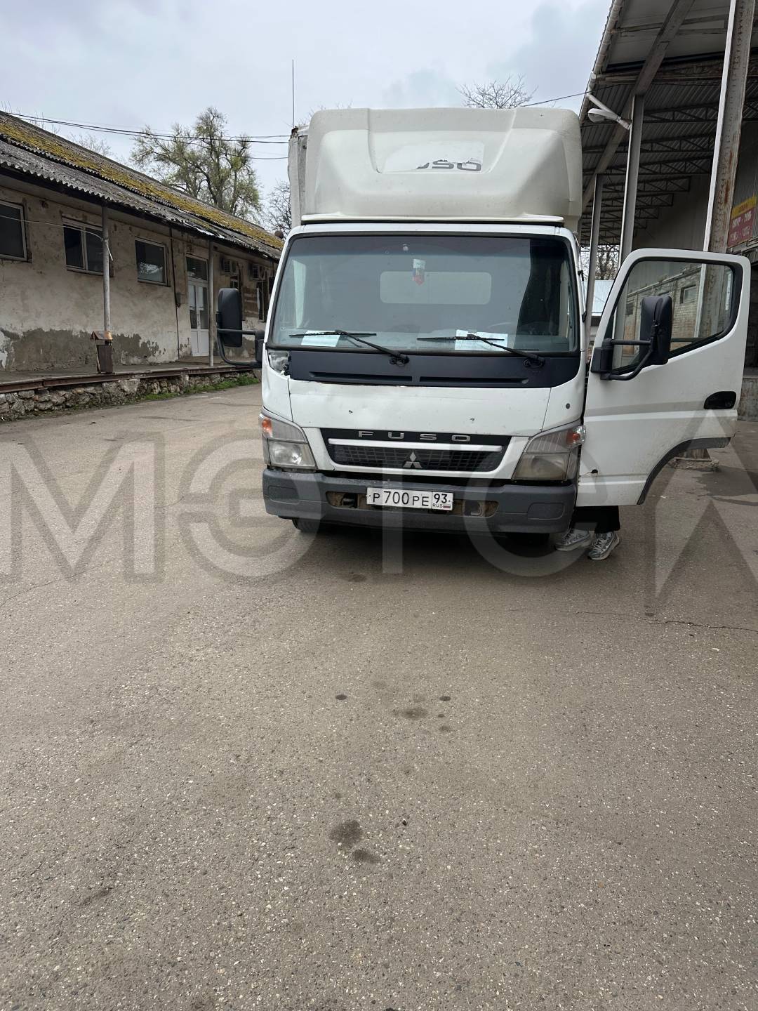 Грузовой автомобиль Mitsubishi Fuso Canter FE85DG, 2015 года