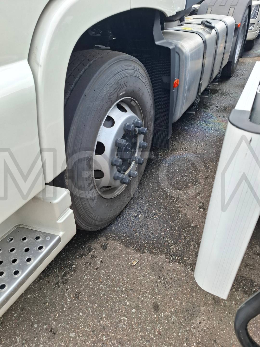 Седельный тягач Dongfeng KX 4x2, 2023 года