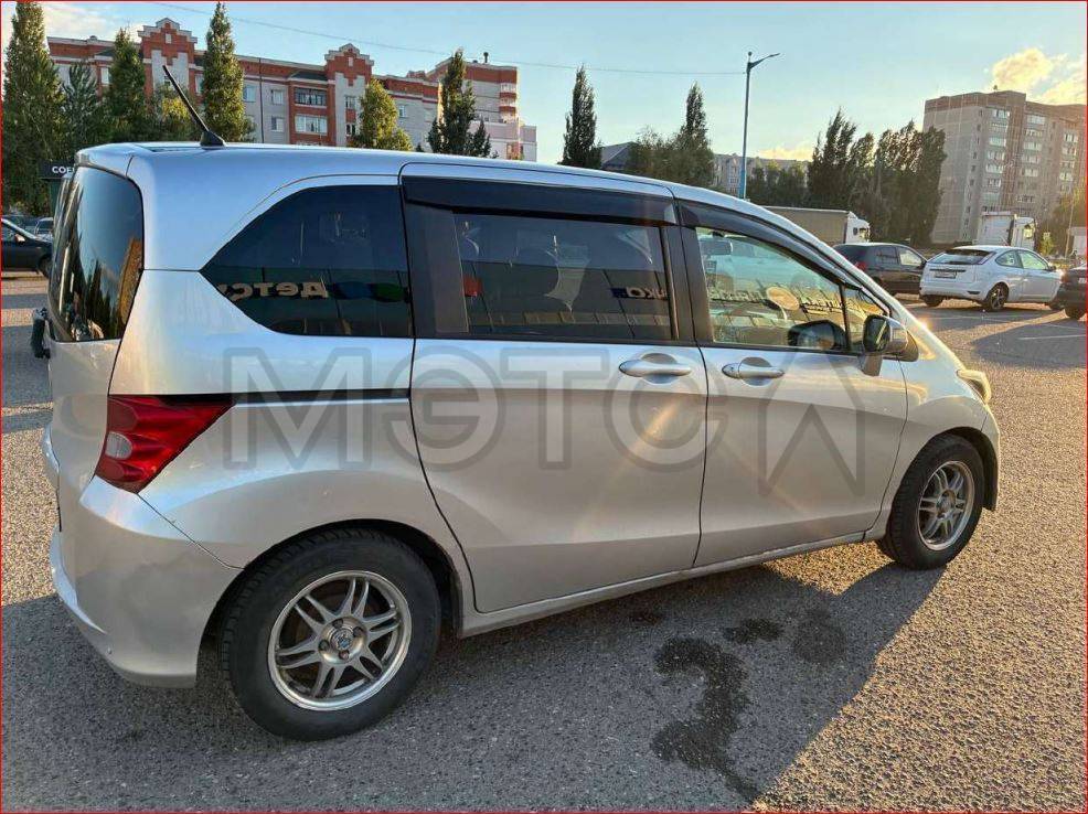 Honda Freed, 2010 года, 118 лс, 233442 км