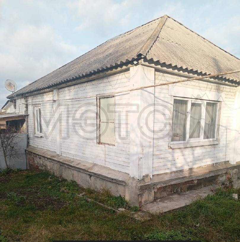 1/10 доля дома и 1/10 доля земельного участка в Белгородской обл.