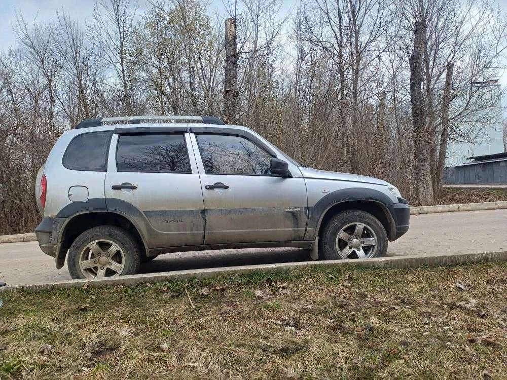 Chevrolet Niva, 2012 года, 79 лс, 140737 км