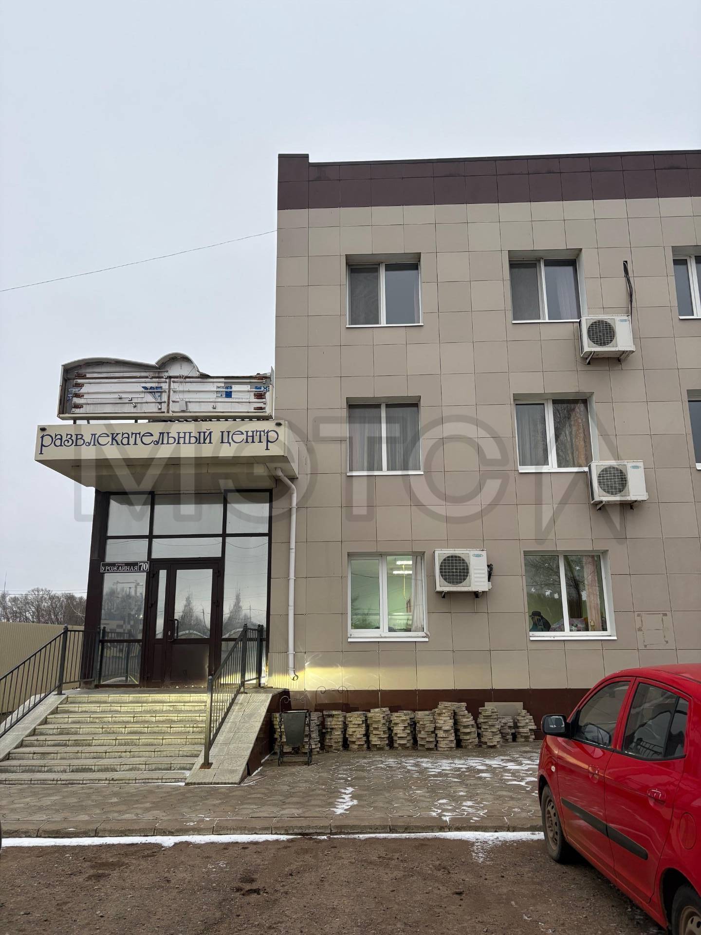 Здание 1188,2 кв.м. и земельный участок 1421 кв.м. в Татарстане