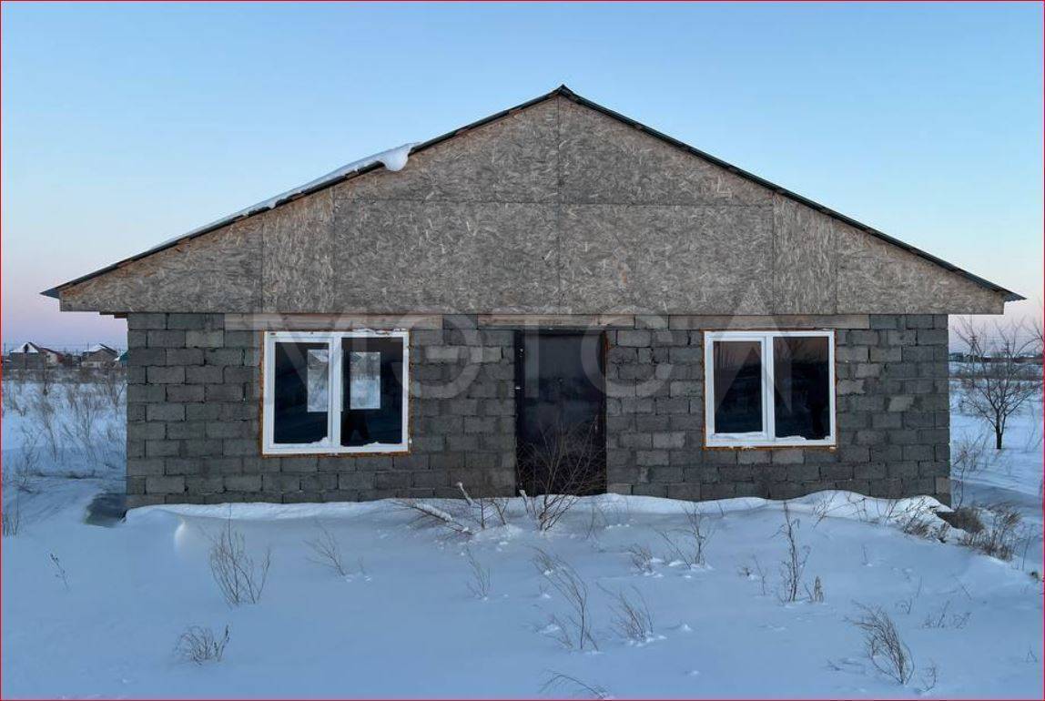 Объект незавершенного строительства и земельный участок 700 +/- 9 кв.м. в Оренбургской обл.