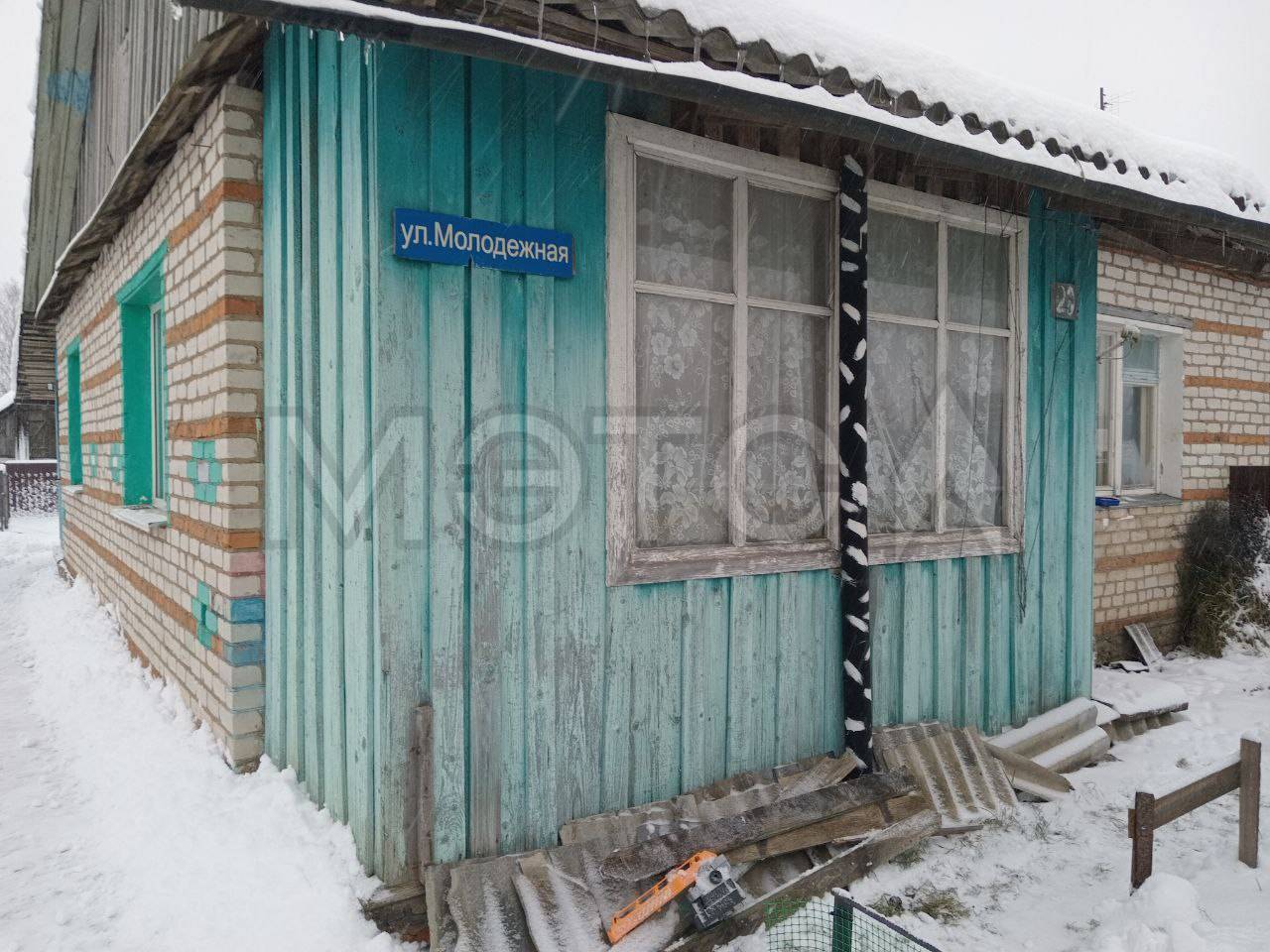 1/6 доля квартиры и 1/6 доля земельного участка в Смоленской обл.