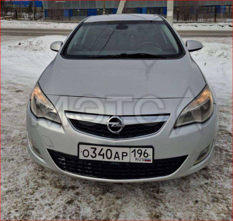 Opel Astra, 2011 года, 180 лс