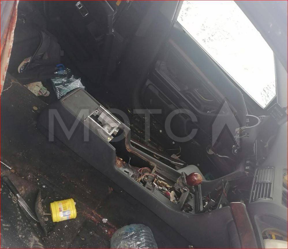 BMW 7 серии, 1999 года, 238 лс