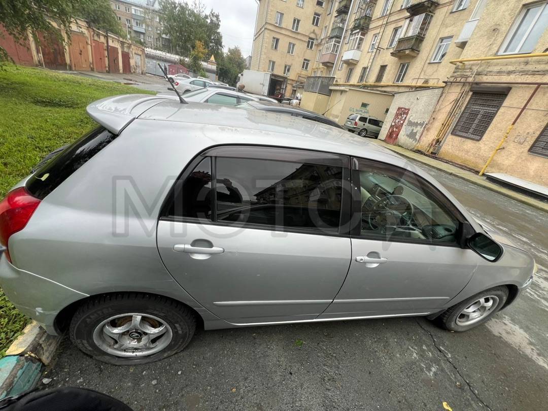 Toyota Corolla, 2001 года, 110 лс, АКПП