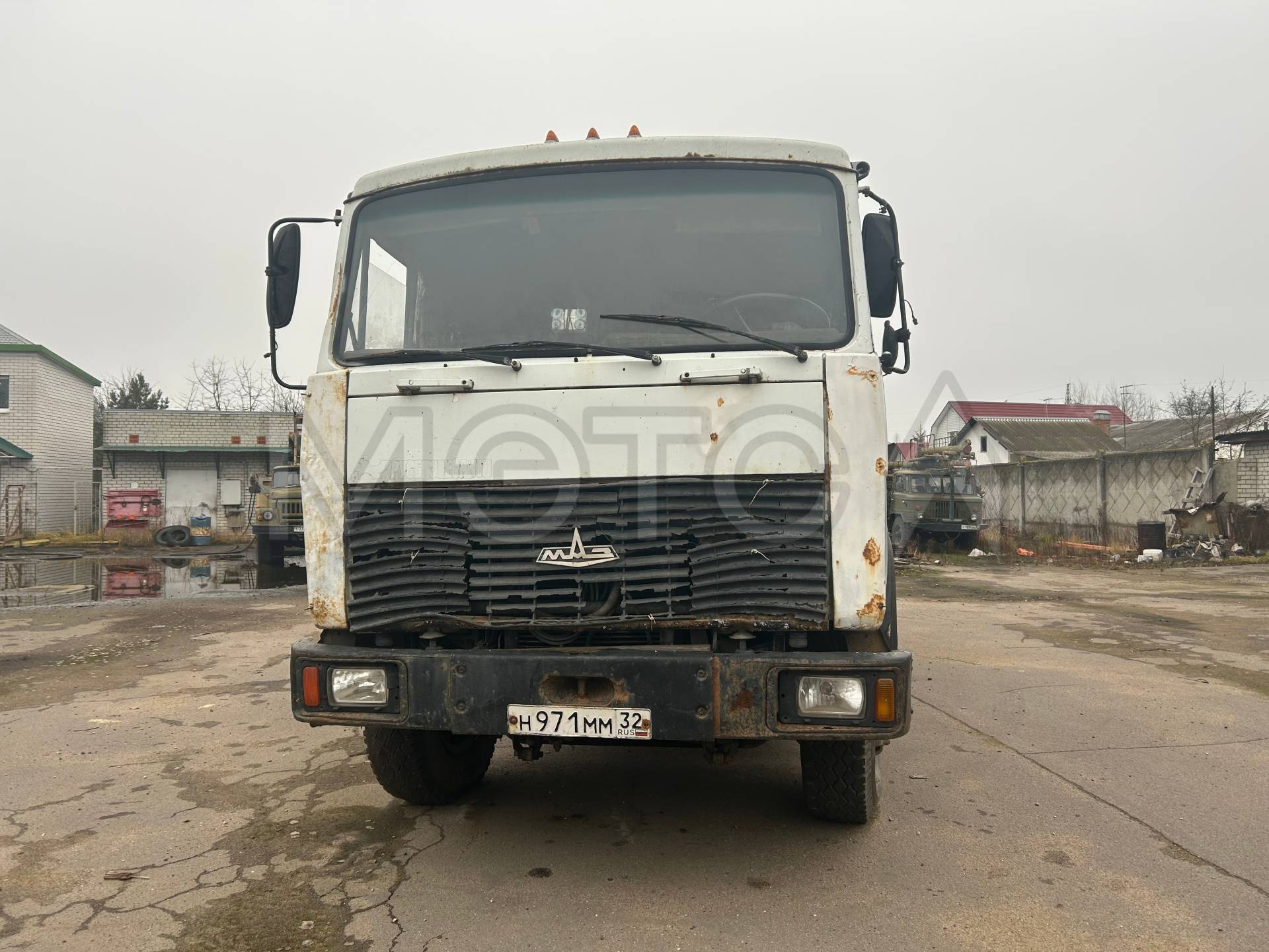 Грузовой бортовой автомобиль МАЗ 533603, 2007 года