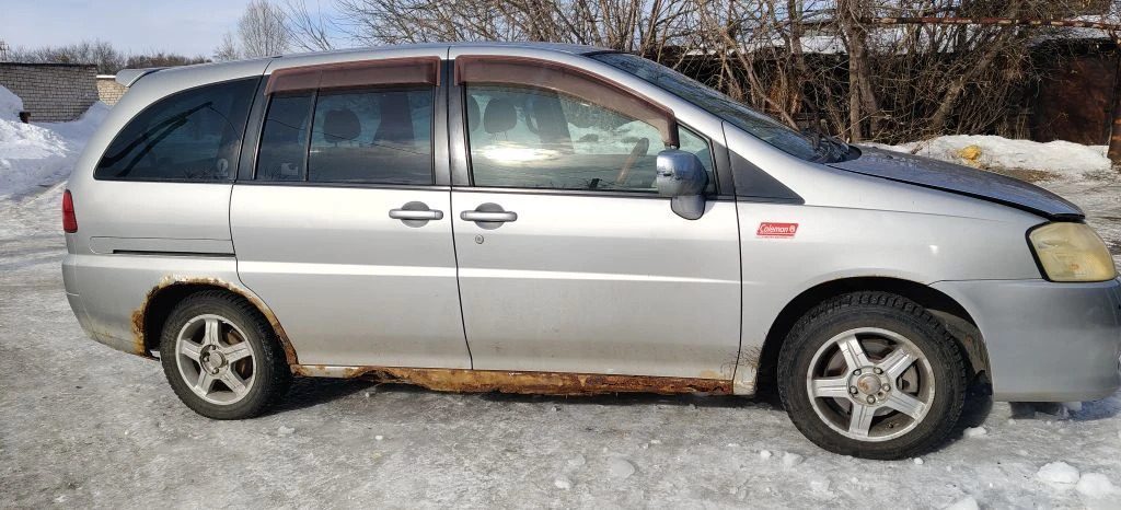 Nissan Liberty, 2001 года, 147 лс, 267500 км, полный привод, АКПП