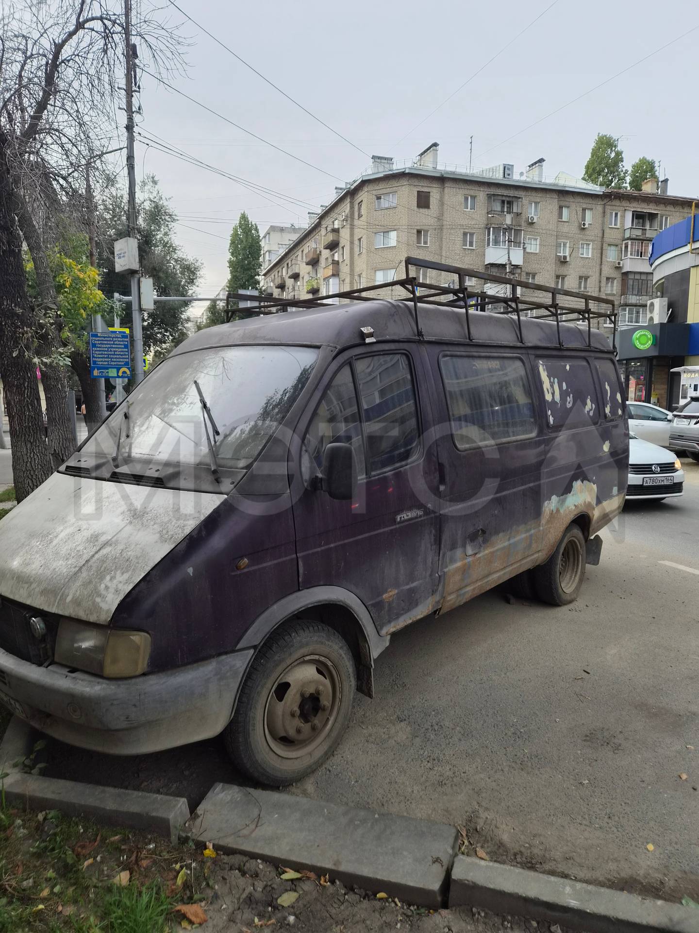 ГАЗ 2705, 2001 года